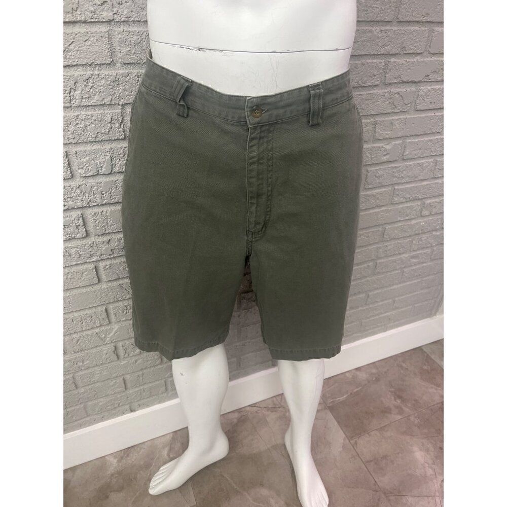 Arizona Green Men Twill Classic Shorts Size 34